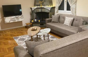 Venias Lake House Apartment 2 - Photo 17