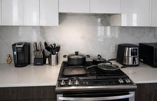 Trendy 3BR I Free Parking I Workspace - Photo 12