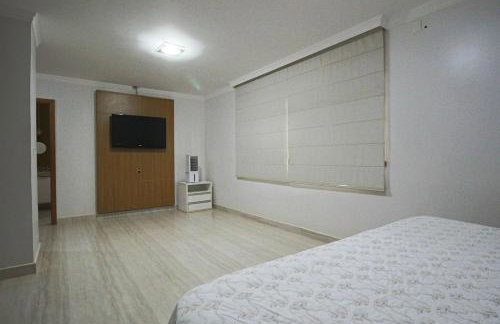 Casa com Piscina e Churrasqueira em Taguatinga - Foto 32