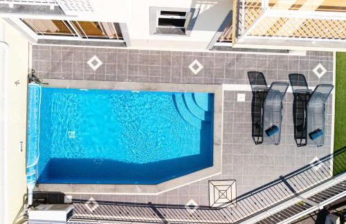 Casa Agrela by Rent2U, Lda Swimming Pool & Jacuzzi - Photo 38