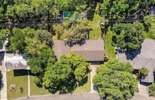 San Marcos 5BR Retreat with Pool Near TXST - Foto 60