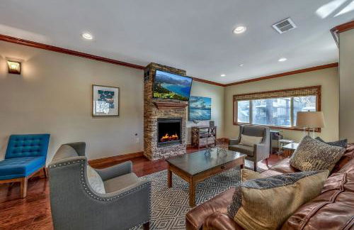 Tahoe Woods 101 at Stateline - Walk to Lake - Foto 14