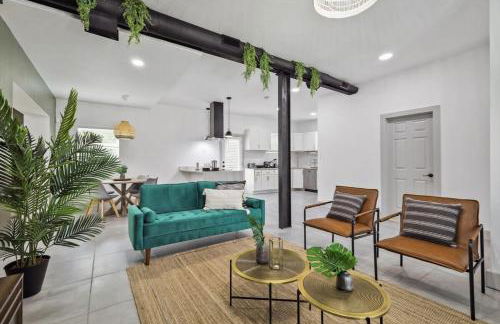 Tropical Oasis - Pool + Beach Volleyball + Firepit - Foto 11