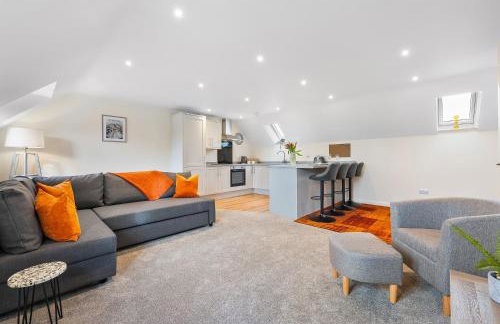 New Apartment in Stockton, sleeps 4, Free WIFI - Foto 1