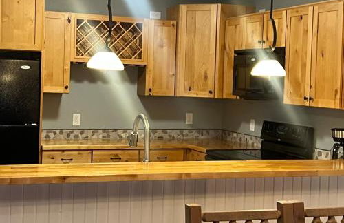 Whispering Pines Lake Views 1BR King Suite - Foto 26