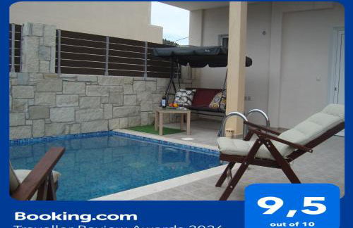 “Theeporto” Maisonette with pool - Photo 2