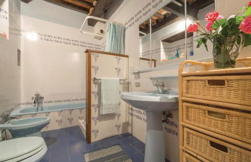 Gorgeous Home In Bagni Di Lucca Lu - Foto 24