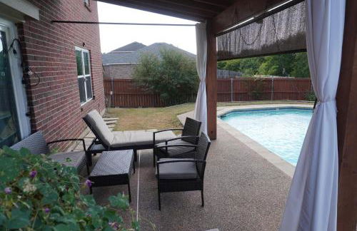 Peaceful Family Retreat Near AT&T Stadium, Texas Rangers, Six Flags, Epic Waters Indoor Waterpark, DFW Airport & More! - Foto 6