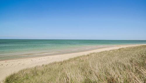 Stunning Ocean View! Beachfront Nantucket Retreat - Foto 4