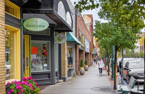 Luxury TC Loft: Historic Condo! - Foto 72