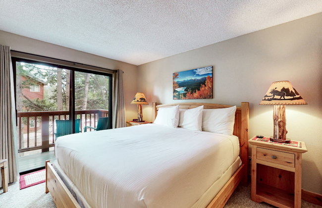 Pine Ridge Condominiums - Photo 18