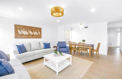 The Village breeze - 2 units, 4BR, 4Bath, Pool, Beach- Siesta Village Living! - Foto 68