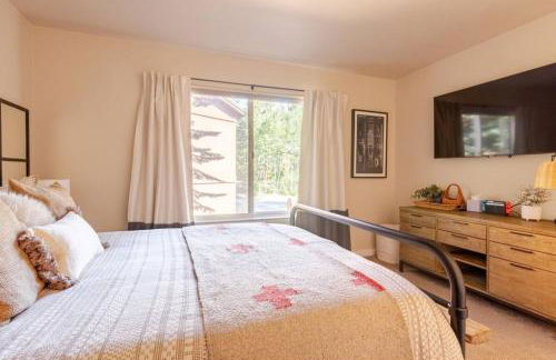 Seasons Four 165 - Photo 21