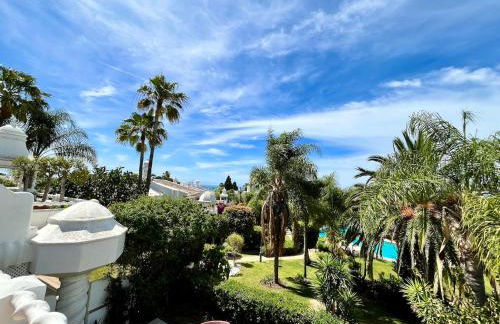 Cozy Townhouse with Sea View - Photo 1