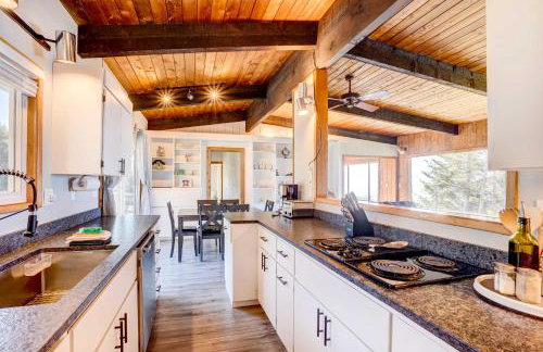 Ocean Vista Gold Beach Getaway! - Foto 9