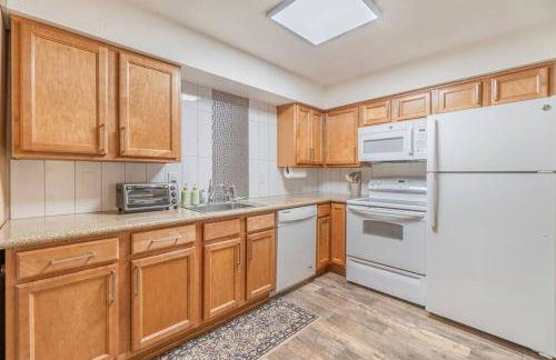 Stylish-Serene Midtown Getaway: Retreat for Two - Foto 2