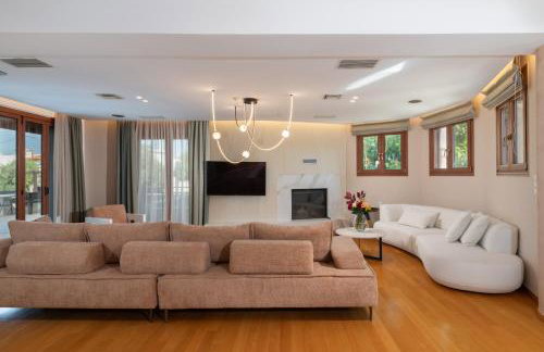 Newly Renovated Villa 4 Seasons with BBQ, private pool, ping pong and football table - Foto 27