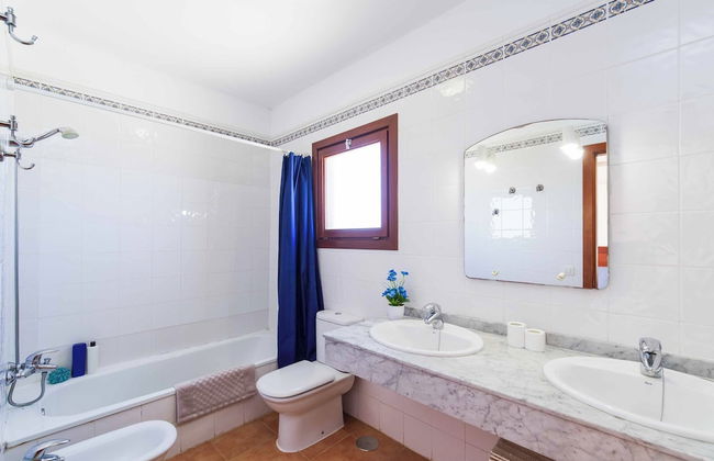 Villa Rioja - Photo 10