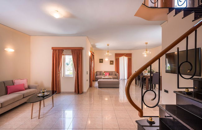 Steps to the Beach Spacious Home-Parking - Foto 25