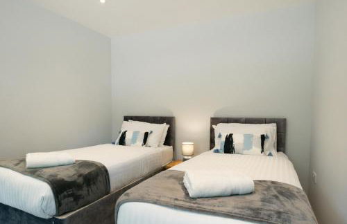 Field View- Amazing 5 bed, Great for contractors and families - Foto 26