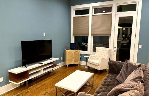 THE PAINTED MUSE I Stylish 3BR with Rooftop Hot Tub in East Nashville - Foto 2