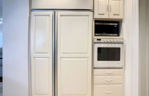 STEPS FROM THE BEACH, BEST LOCATION, 2 BDRM 2 BTH - Foto 17