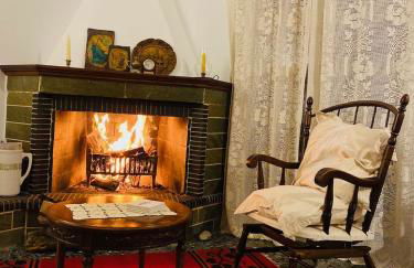 Heirlooms and Halos - Foto 66