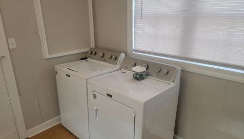 Waterfront, dock, Hot tub, kayaks, King Bedroom with amazing views, RELAXATION, 2 miles to the beach - Foto 4