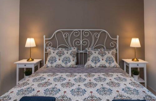 Princess Anna Maria - Photo 13