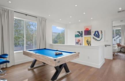 Brand New Low-Allergen Retreat with Hot Tub - Foto 3