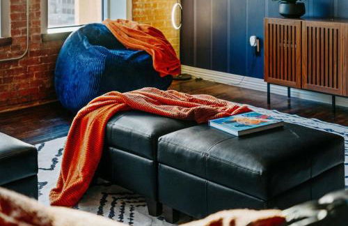 Luxury Downtown Dallas Retreat with Parking, Pool, Gym - Foto 36