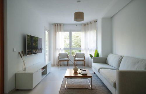 Beautiful apartment for a short stay - Photo 2