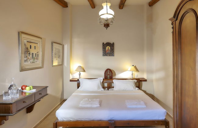 Castello Villa Daphnes - Private Pool & Whirlpool - Foto 8