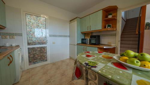 3BR Chalet Valley Moon-Seaviews, Terrace & Parking - Foto 3