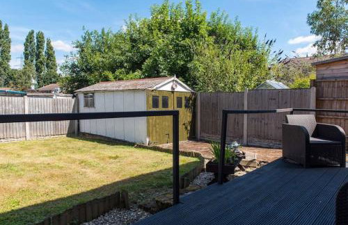 Modern three bedroom home in Castle Donington - Photo 6