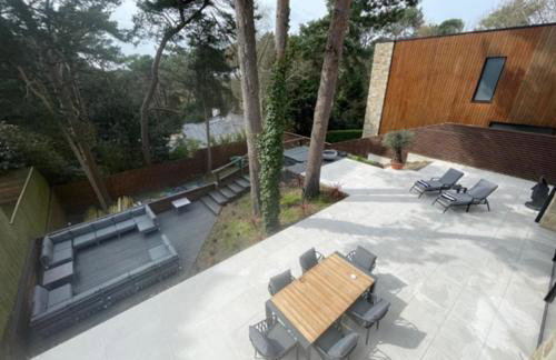 Luxury Villa - Hot Tub - Exclusive Offers - Amar Luxury Stays - Photo 41