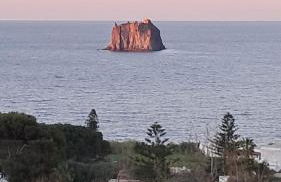 Villa Aurora con vista mozzafiato su Strombolicchio - Foto 4