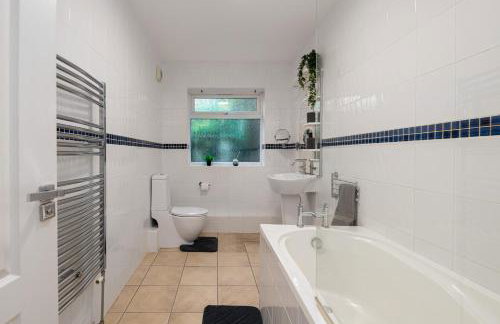 Hot Tub, 3 Bedroom Retreat, Near Snowdon, WIFI, Parking, Sleeps 6 - Foto 7