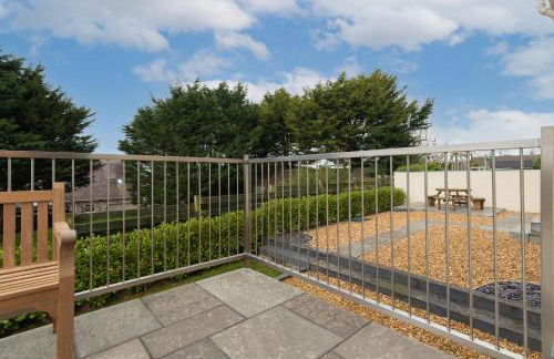 Maynor - Large Luxury House, Log Burner, Central Location - Photo 67