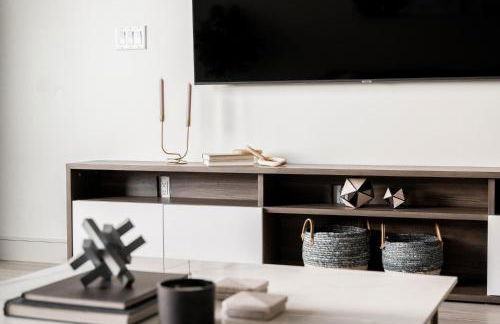 Gameday Oasis - Private Balcony - Jefferson Park - Tesoro - Foto 8