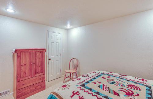 Lakefront Home with Fire Pit, Dock in Kent! - Foto 25