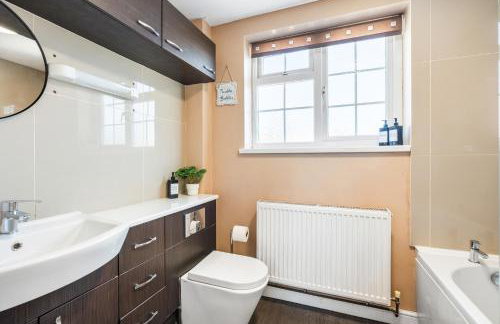 6 bedroom home for contractors and families - Photo 14