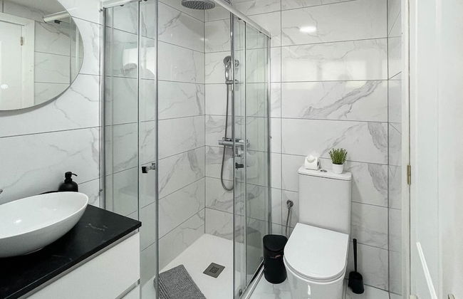 Sunny Seaview Modern apt - Pool and Beach Access - Foto 13