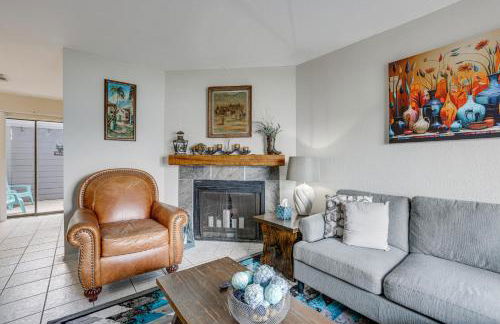 Lake-View Townhome with Pool Access in Houston Area! - Foto 6