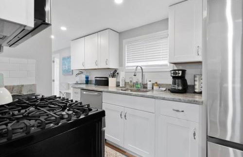 Newly Renovated Beachside Bliss Steps to Sand - Foto 22