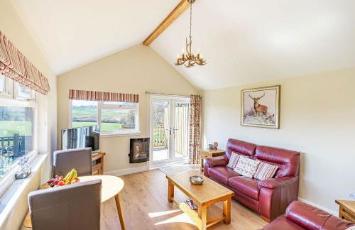 Pine Marten Lodge with Hot Tub - Foto 4