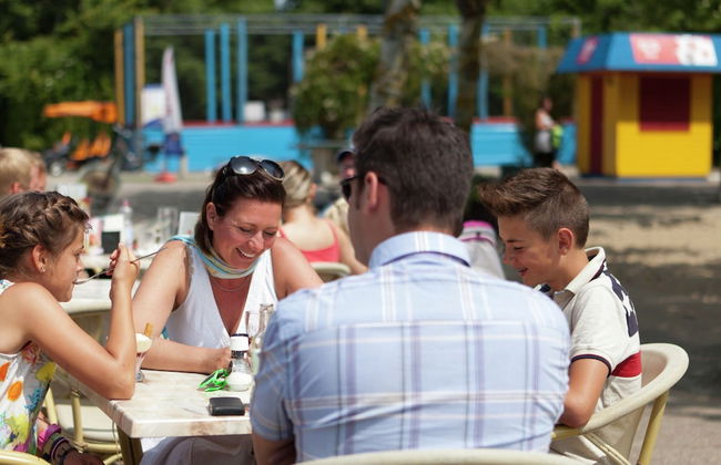 Bungalow in Zeeland Near Sandy Beaches - Photo 24