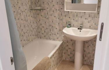 2 bedroom Penthouse with a private 360 rooftop terrace with sea and mountain views - Photo 9