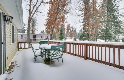 Family Nature Escape! South Branch Haven with Deck - Foto 3