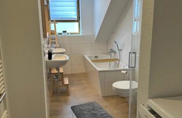 Gemütliche neurenovierte Dachgeschosswohnung - Foto 6